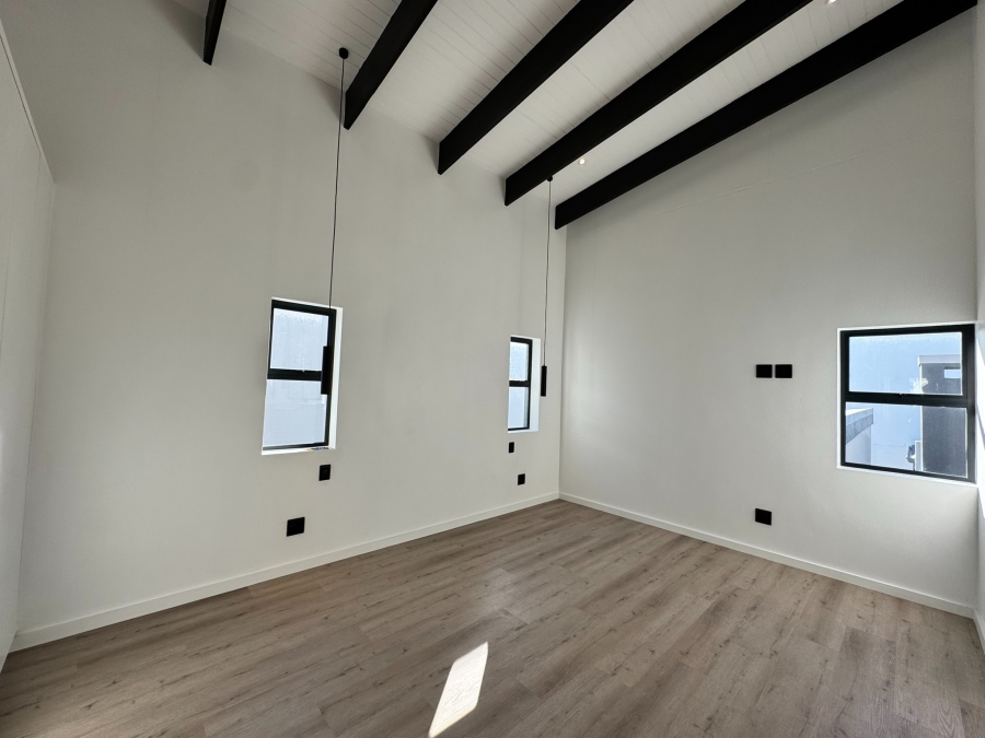3 Bedroom Property for Sale in Sandown Western Cape